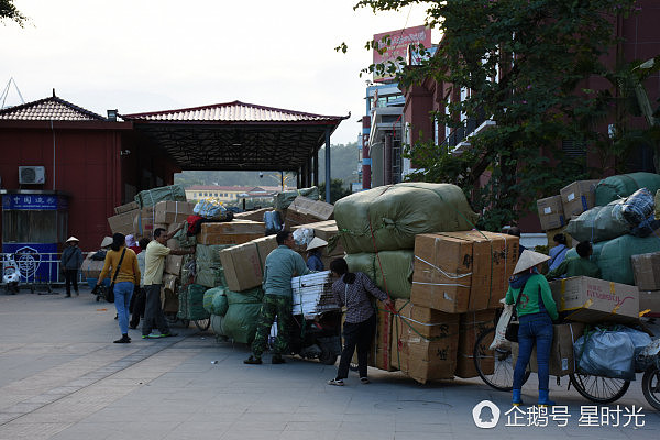 越南人来华猛扫国货 自行车能驮3000斤货（组图） - 7