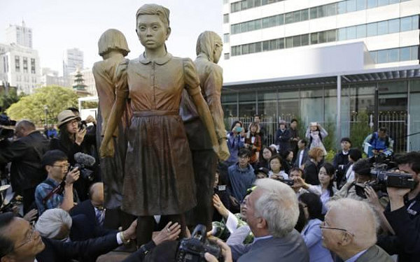 坚持接收“慰安妇”塑像的旧金山市长去世第二天，友好城市大坂就做了个“重要决定”……