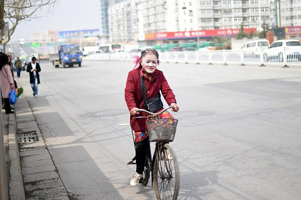 61岁的中国跨性别者：至今仍想变成女人（组图） - 3