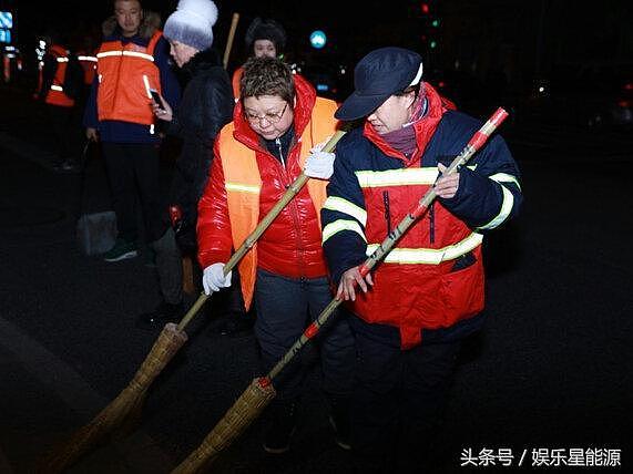 娱乐圈这5位明星永远不能黑，她为做慈善选择下跪，而他献出生命