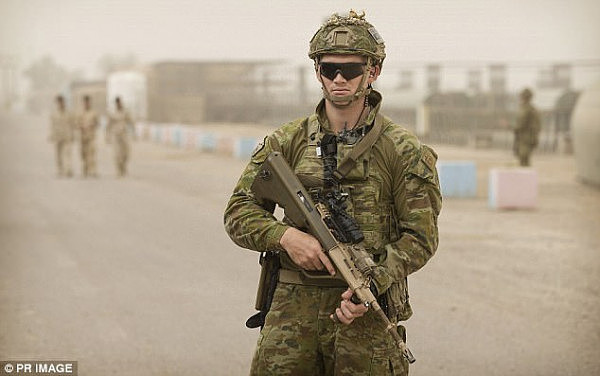 4782A1B200000578-5204407-An_Australian_soldier_conducts_protection_duties_while_on_active-a-17_1513907150536.jpg,0