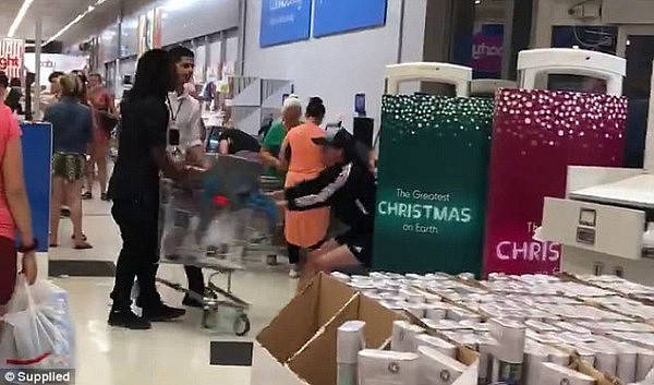 4789B4A700000578-5208221-A_woman_shoved_her_loaded_trolley_pictured_into_Kmart_staff_caus-a-25_1514037964713.jpg,0