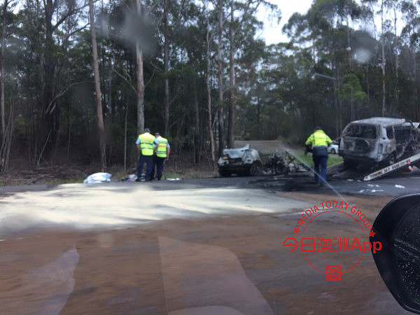 突发！Princes Highway严重车祸，3人死亡！所有车道关闭后一条重开，汽车排起长龙纹丝不动！（组图） - 4