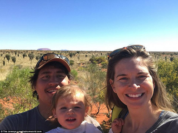 这对澳洲父母带着1岁的娃，徒步102天，跨越1800公里澳洲内陆，只为了…… - 5