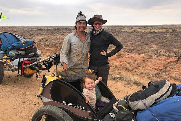 这对澳洲父母带着1岁的娃，徒步102天，跨越1800公里澳洲内陆，只为了…… - 6