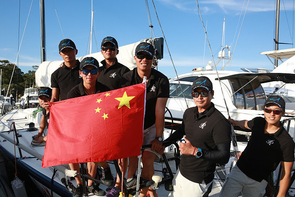 DeRUCCI慕思号创造中国船队悉尼霍巴特帆船赛冲线新记录 诺莱仕帆船队取得历史性突破 - 2