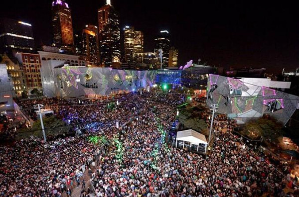 跨年狂欢活动今晚上演！150万人涌入悉尼港 警方进入“一级戒备” （图） - 4