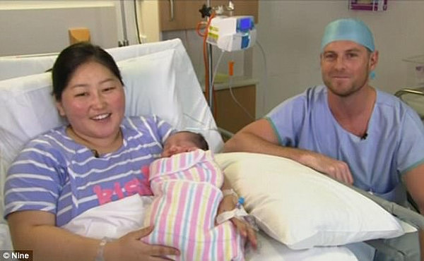 47AB379300000578-5225379-Australia_has_welcomed_the_first_baby_of_2018_with_a_baby_boy_bo-a-61_1514762593678.jpg,0