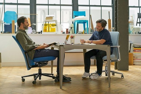 苹果新总部员工办公椅好惊人 比iPhone X还贵（图） - 1
