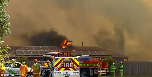 澳teenager玩火闯下大祸！数十幢民宅被疏散 300名消防员紧急出动（视频/组图） - 8