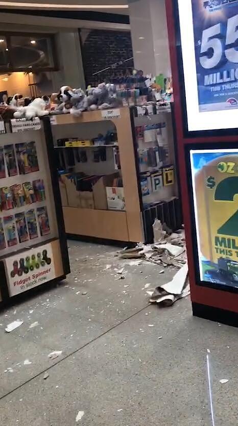 突发！悉尼Rhodes购物中心发生天花板垮塌事件 多家店铺被封锁（视频/组图） - 3