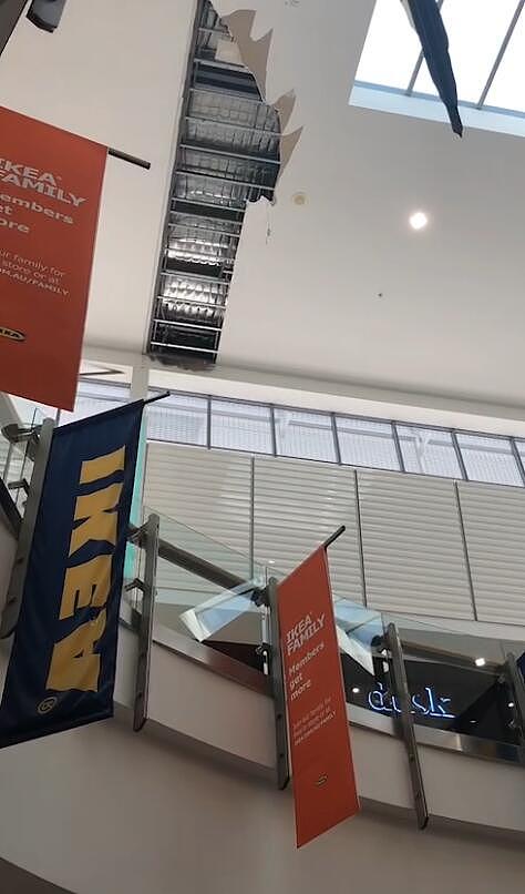突发！悉尼Rhodes购物中心发生天花板垮塌事件 多家店铺被封锁（视频/组图） - 4