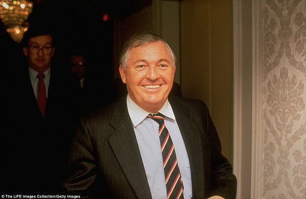 Alan Bond commissioned the mansion during the 1980s when his Australia II yacht won the America's Cup and he owned Nine