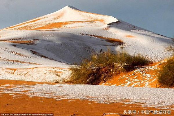 地球中邪了？又干又热的撒哈拉沙漠下大雪了，足有40厘米！