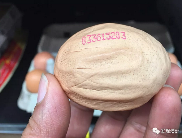 “Woolies卖人造鸡蛋！”澳华人网友爆料，质疑食品安全！真相你肯定想不到...（视频） - 2