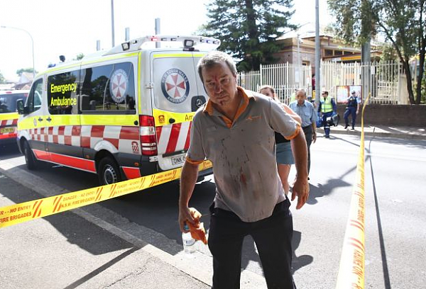 更新！目击者：“整个车厢都是血！”悉尼今晨火车失事！猛撞缓冲器致脱轨！至少16名乘客受伤（视频） - 21