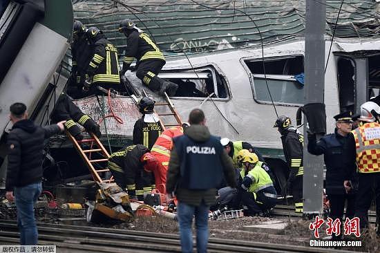 米兰列车脱轨已致百余人死伤 事故或因铁轨塌陷（组图） - 2
