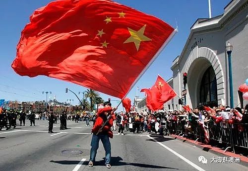 为什么感觉澳洲华人很爱国，但是回国他们又不愿意？ - 1