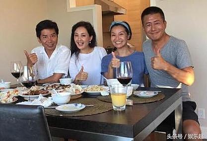 52岁郭冬临全家照，娶80后小娇妻美艳动人，没想到还是美女演员！ - 11