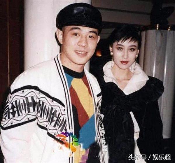 李连杰近照老的不敢认，娇妻却美艳依旧，如今裸捐200亿还被骂？