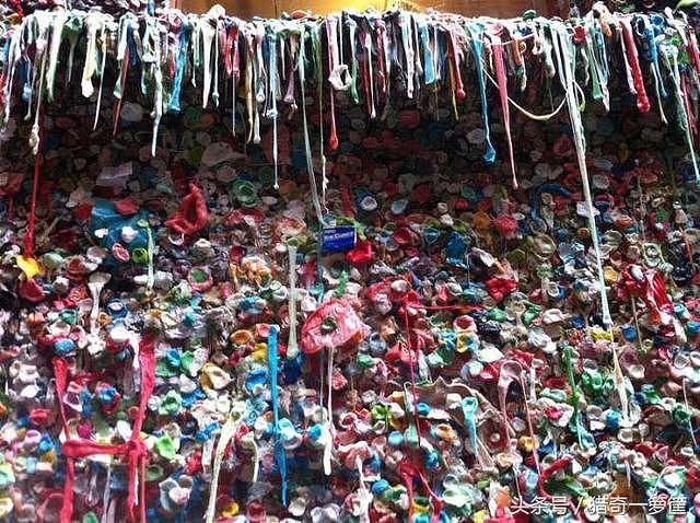 美国最恶心的景点！累绩超过20年的「口香糖墙」终于被大清除！