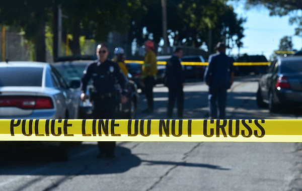洛杉矶中学惊现枪击案，12岁女童在教室开火(视频) - 3