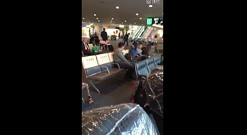 因为座位 日本机场的这些中国游客再刺痛同胞(组图) - 2