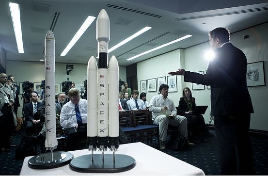 正在澳洲上空！一辆特斯拉跑车驶向火星！SpaceX “重型猎鹰”发射成功，马斯克彪悍改写历史！(视频+图片) - 22
