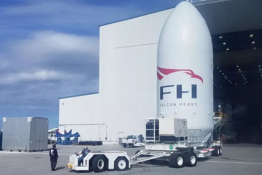 正在澳洲上空！一辆特斯拉跑车驶向火星！SpaceX “重型猎鹰”发射成功，马斯克彪悍改写历史！(视频+图片) - 24