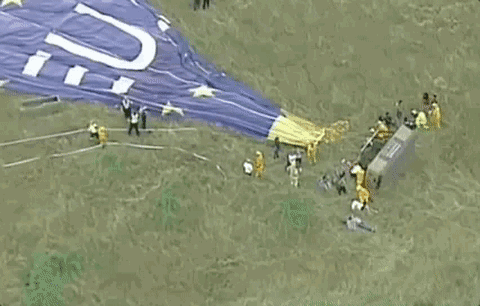 突发！17人遇险！16人被抛出！澳洲再发热气球坠地事故！500米高空熄火，生死瞬间惊心动魄！ - 2