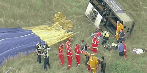 突发！17人遇险！16人被抛出！澳洲再发热气球坠地事故！500米高空熄火，生死瞬间惊心动魄！ - 3