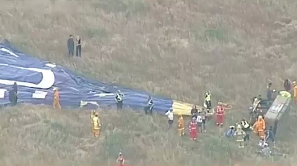 突发！17人遇险！16人被抛出！澳洲再发热气球坠地事故！500米高空熄火，生死瞬间惊心动魄！ - 36