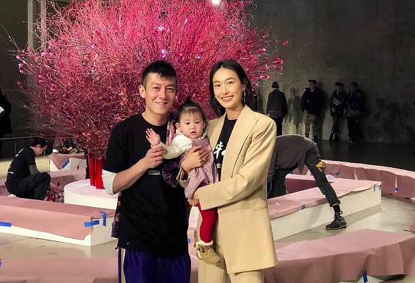 厉害了！陈冠希成中国潮牌代表，带老婆孩子上纽约时装周