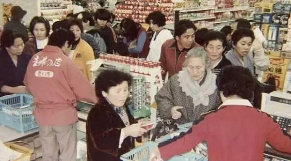 80岁老夫妻开了家神奇超市，年赚7.8亿，35年前就玩“大数据” - 8