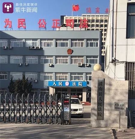 男子肇事逃逸被追，撞火车身亡，法院:追赶者见义勇为，不需赔偿 - 1