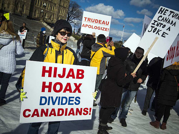 加拿大华裔再抗议虚假头巾事件，加媒却这样报道 - 1