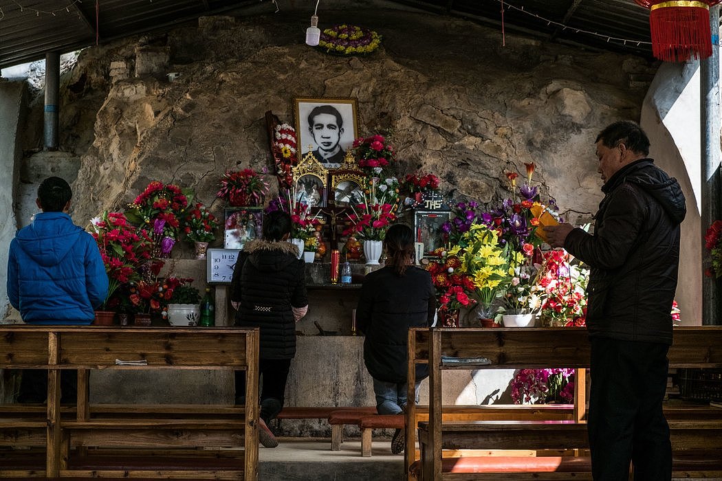 在20世纪60年代遭到共产主义狂热分子迫害而死的天主教神父缪子山在上湾村的墓地。