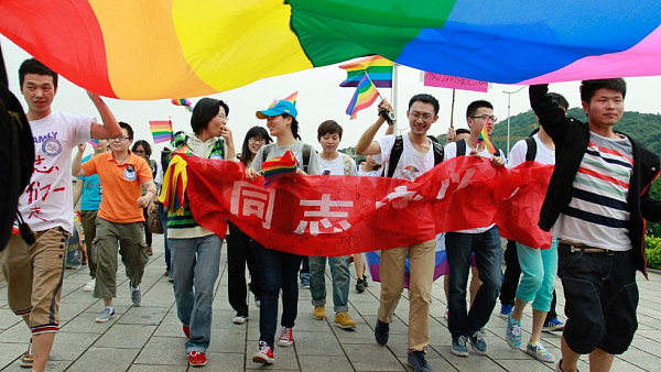 130627191944-china-gay-parade---s022127245-horizontal-large-gallery.jpg,0