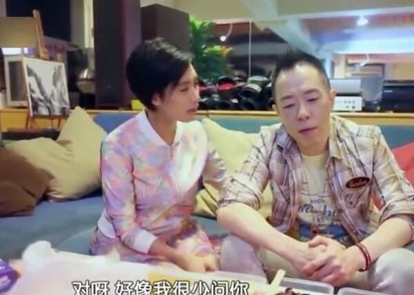 黄贯中抱怨老婆朱茵 从来不问我爱不爱她 而是问你觉得哪件好看