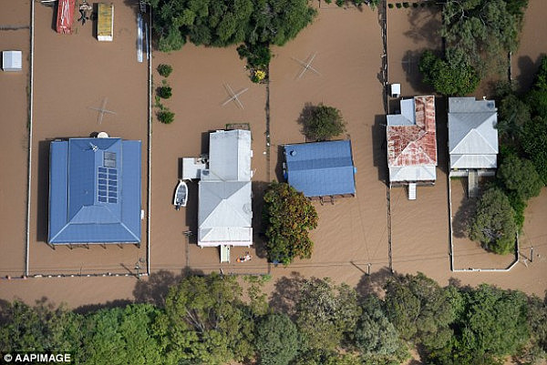 一个月的雨两天内下完！44年不遇的特大洪灾即将侵袭昆州 气象局发洪水预警 - 3