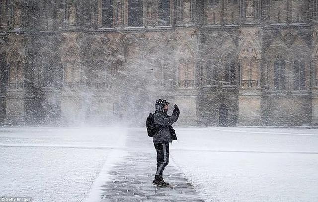 心疼英国人民，等来的不是雪中送炭，而是一波赤裸裸的鄙视！