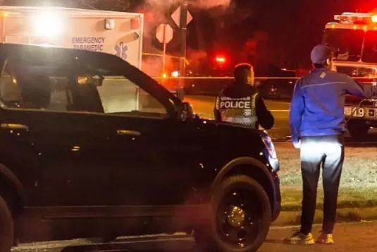 悲剧！温哥华致命车祸：UBC学生驾驶奔驰超速失控，撞树死亡！ - 10
