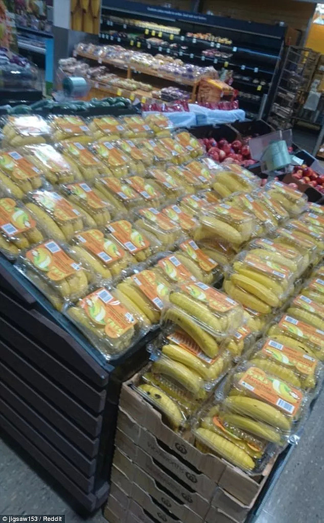 因为一张香蕉照片澳洲超市Woolworths惹众怒！网友猛批：“这TM是什么鬼！” - 4