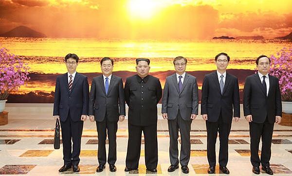 图集｜金正恩会见韩总统特使团并举行晚宴，朝媒：气氛温暖