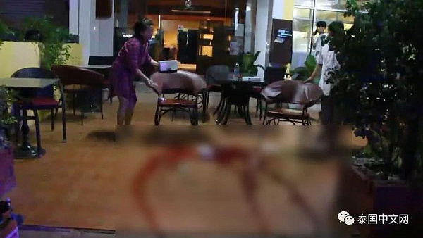 中国小伙跟女友斗气，在泰国酒店用刀割腿自残，血淌一地！ - 3