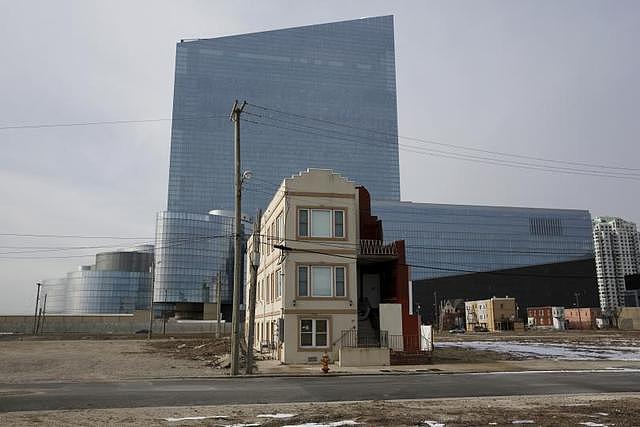 世界最豪华赌城：25亿建的赌场2年倒闭，今没落为濒临破产的空城