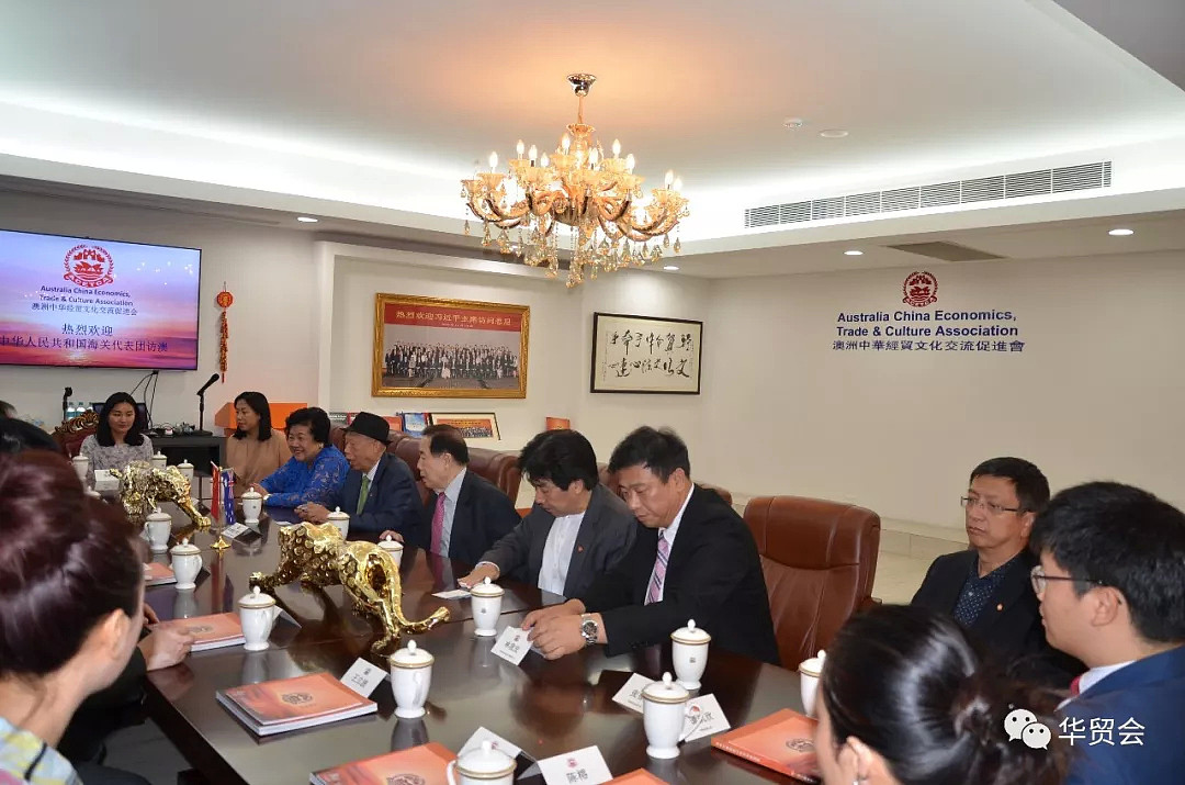 中国海关总署缉私局代表团访问华贸会 - 3