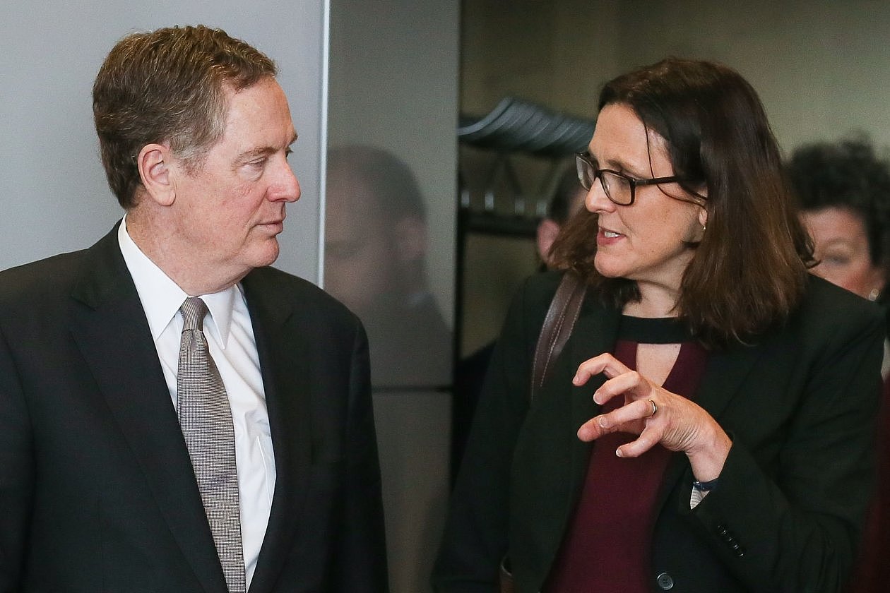 欧盟贸易专员Cecilia Malmstrom与美国贸易代表莱特希泽上周在布鲁塞尔。