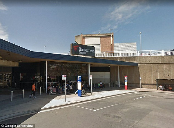 4A54ED5600000578-5516493-The_boy_was_taken_to_the_Children_s_Hospital_at_Westmead_where_h-a-3_1521426360219.jpg,0