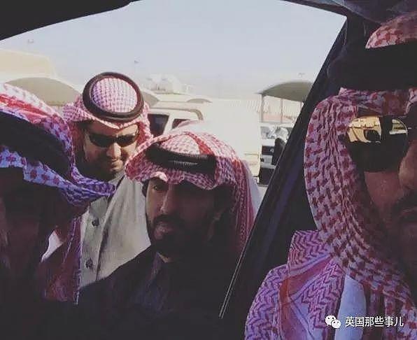 为了救9名王室，卡塔尔付出了10亿美元，搬空4城百姓，126条生命的代价